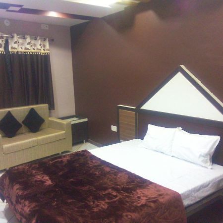 Hotel Palash Regency Bhagor Экстерьер фото