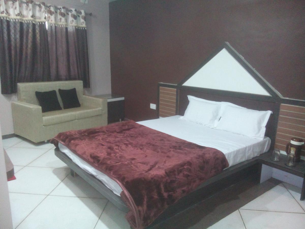 Hotel Palash Regency Bhagor Экстерьер фото